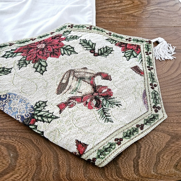 Christmas Holiday Lined Tablerunner with Tassle Ends Poinsettias Jingle Bells Or - Picture 12 of 16